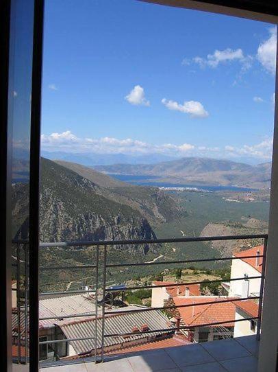 דלפי Tholos Hotel מראה חיצוני תמונה
